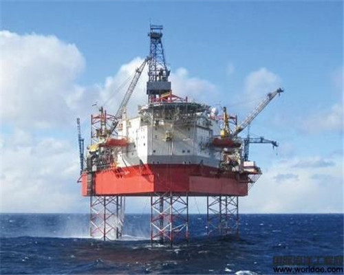 Deepwater drilling platform pipeline engineering